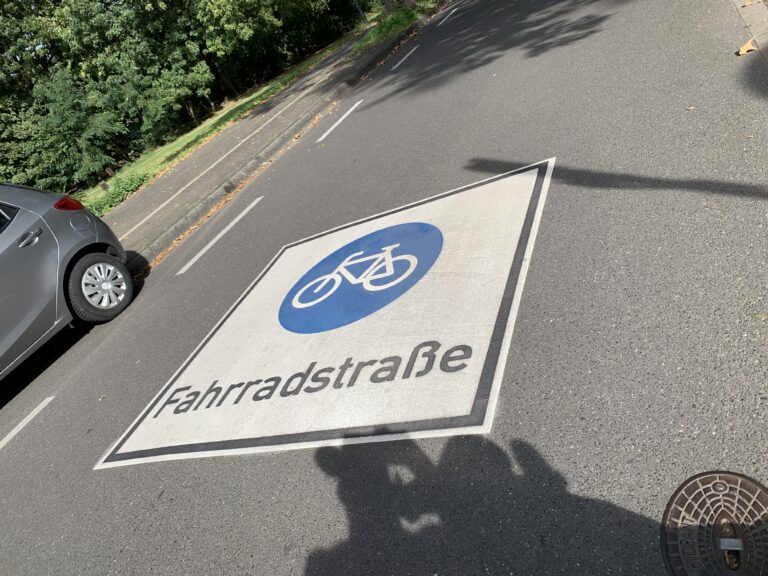 2023-10-10_KSTA_Weg nach Köln soll immer befahrbar bleiben