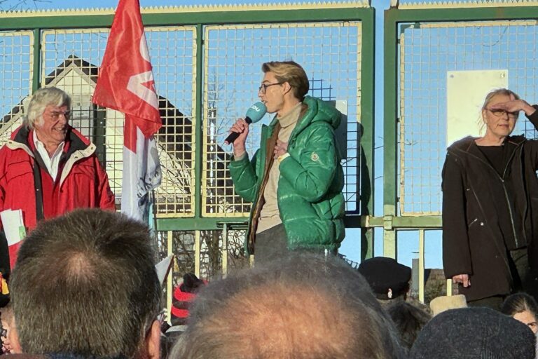 2024-01-28_KSTA_Leverkusen_ Kraftvolle Demo für die Hitdorfer Fähre